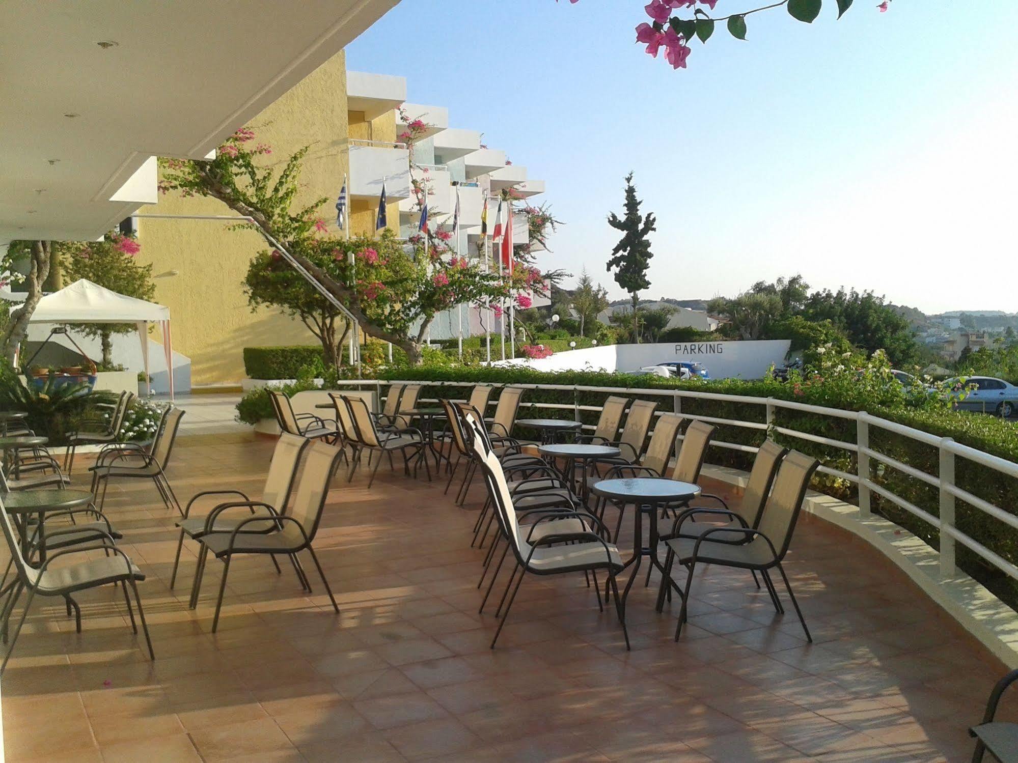 Iris Hotel Afantou Exteriér fotografie